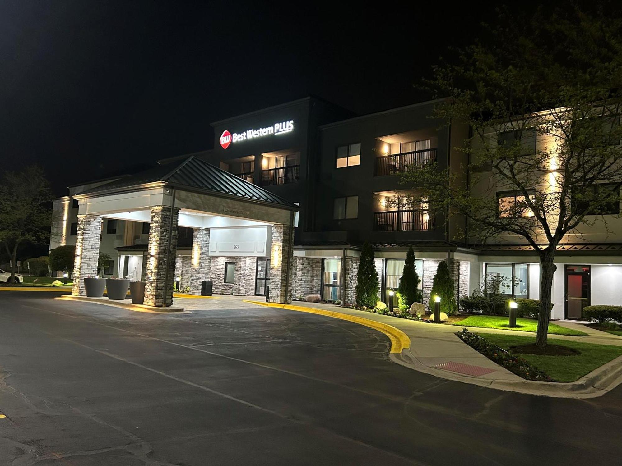 Best Western Plus Elgin - Chicago West Dundee Bagian luar foto