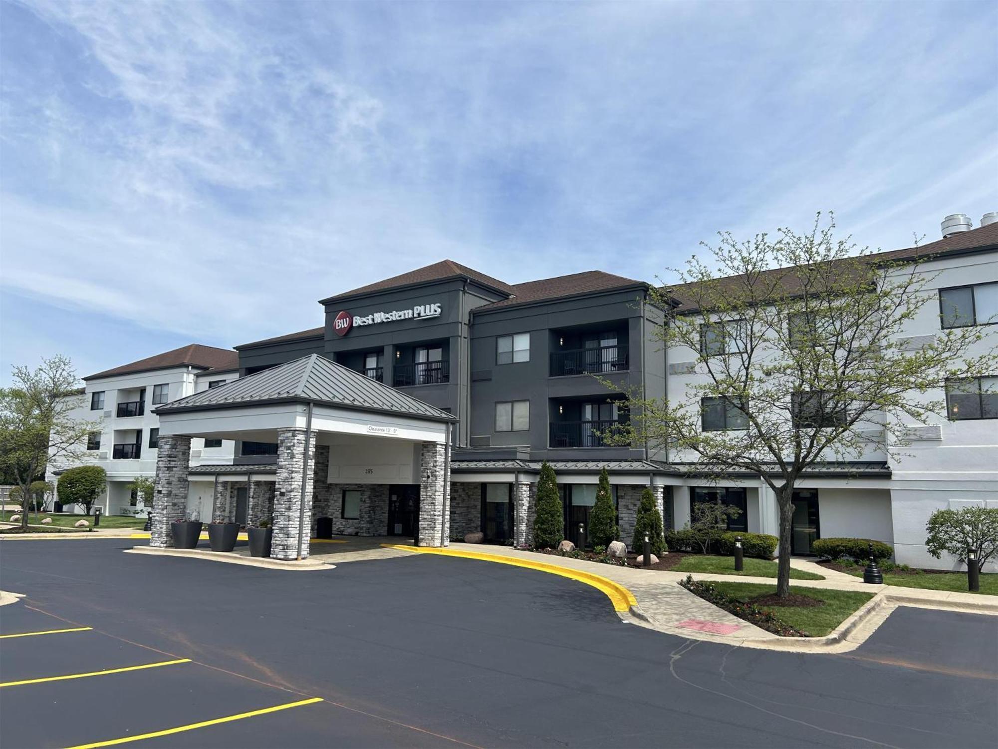Best Western Plus Elgin - Chicago West Dundee Bagian luar foto