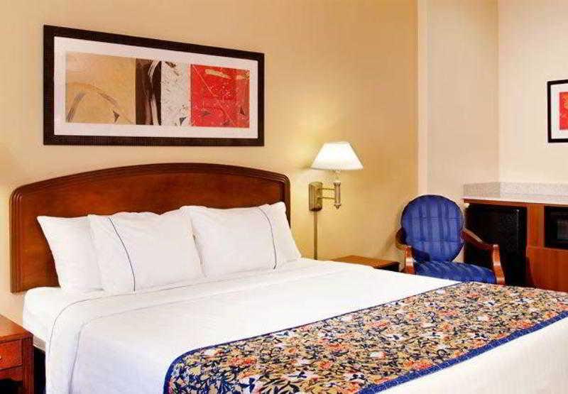Best Western Plus Elgin - Chicago West Dundee Ruang foto