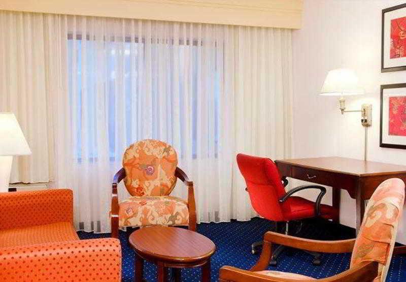 Best Western Plus Elgin - Chicago West Dundee Ruang foto